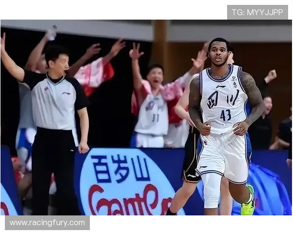 辽宁队买断外援亨特签约布罗金顿，本赛季已更换七名外援