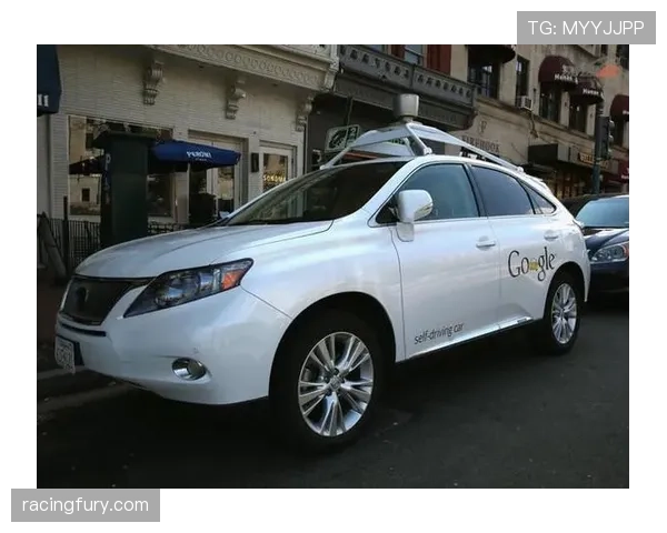 通讯：德国三大汽车制造商与德甲俱乐部深化合作，共同开发球场无人驾驶接驳车系统